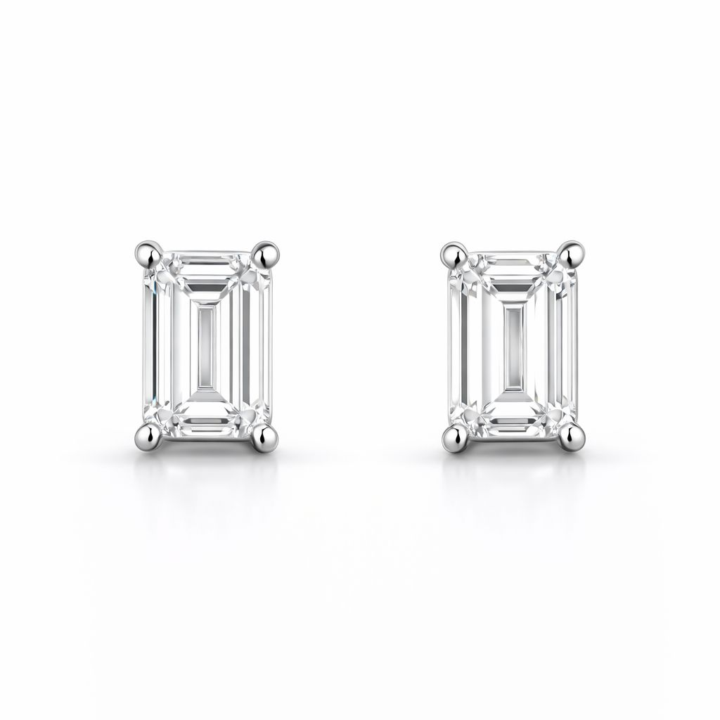Emerald-cut diamond stud earrings, 0.50 ct, DE/VS–VVS, in 585 white gold.