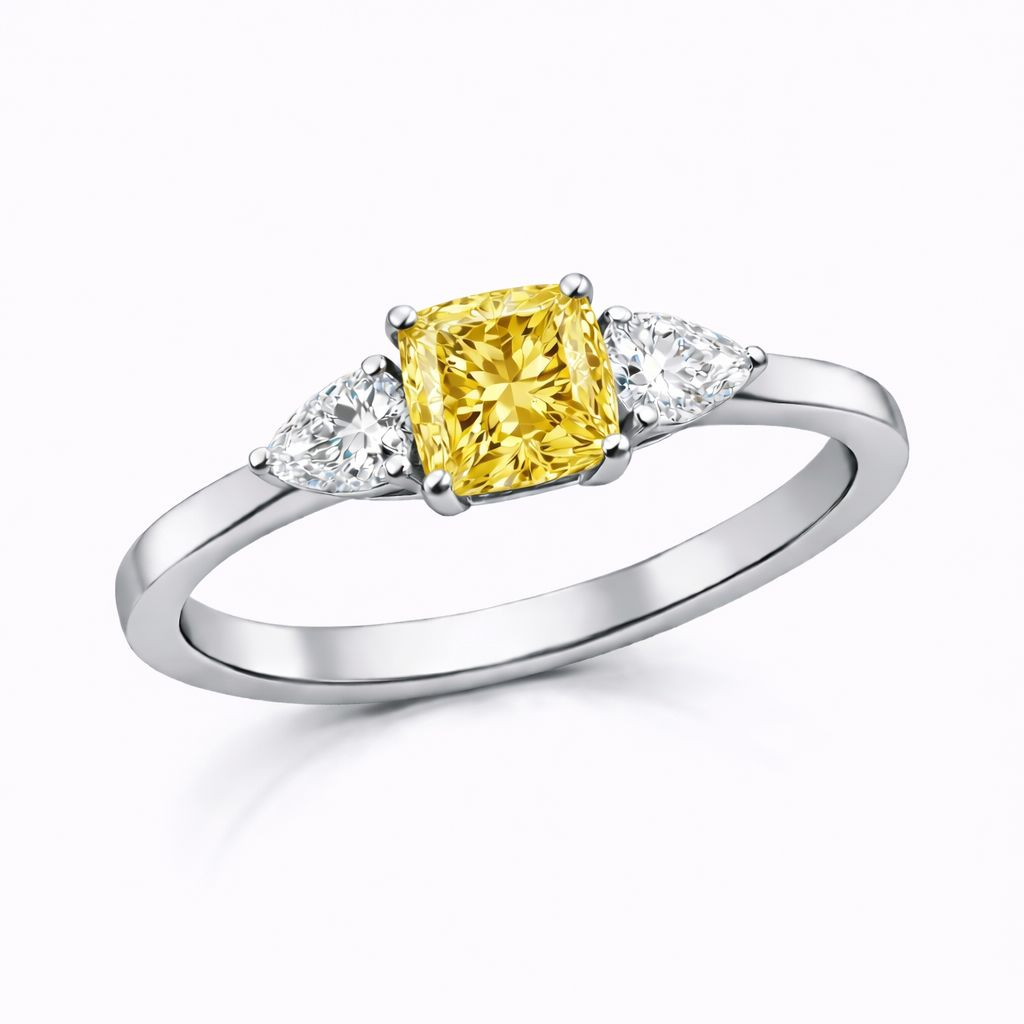 Cushion-cut yellow diamond ring, 1 carat.